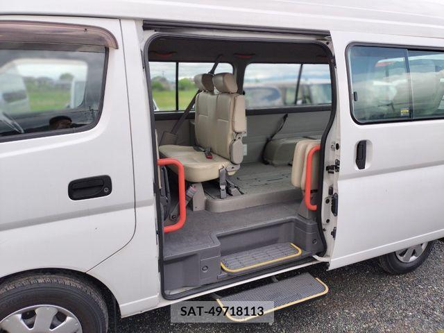Nissan Caravan 2012-01 263564-6