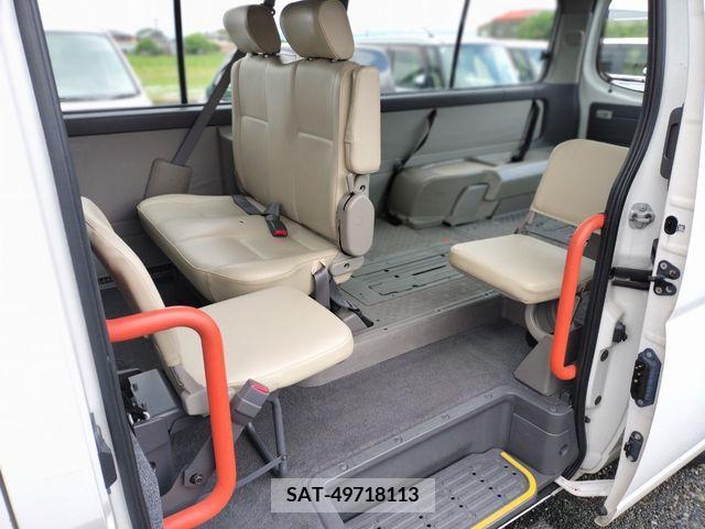 Nissan Caravan 2012-01 263564-5