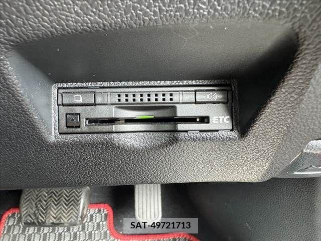 Toyota PRIUS 2016-05 340969-24