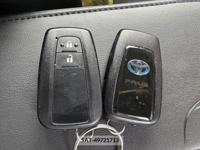 Toyota PRIUS 2016-05 340969-23