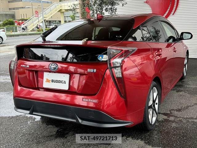 Toyota PRIUS 2016-05 340969-10