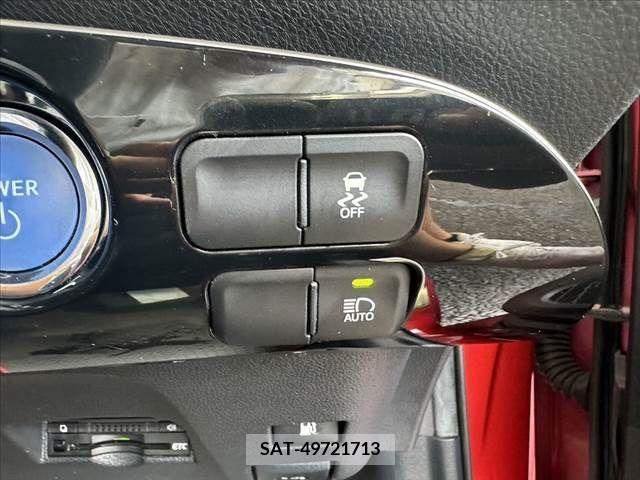 Toyota PRIUS 2016-05 340969-27