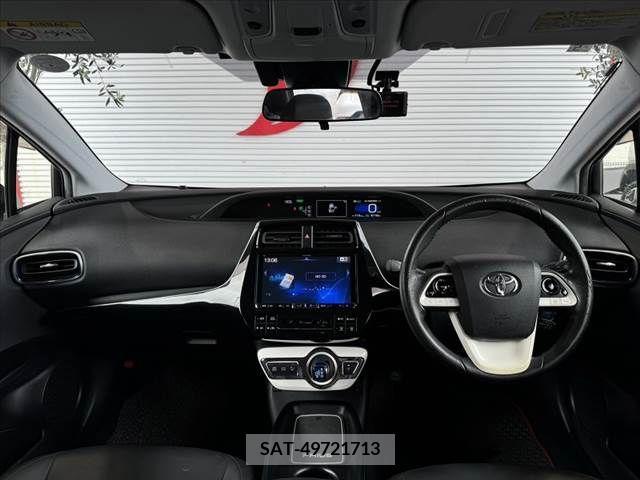 Toyota PRIUS 2016-05 340969-1
