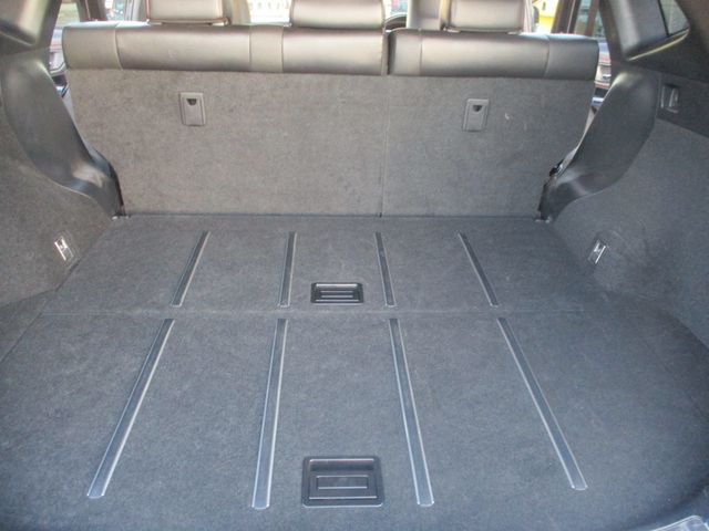 Toyota HARRIER 2017-08 195877-14