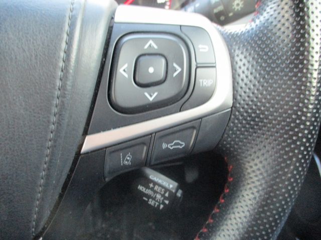 Toyota HARRIER 2017-08 195877-18