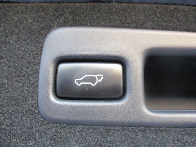 Toyota HARRIER 2017-08 195877-15