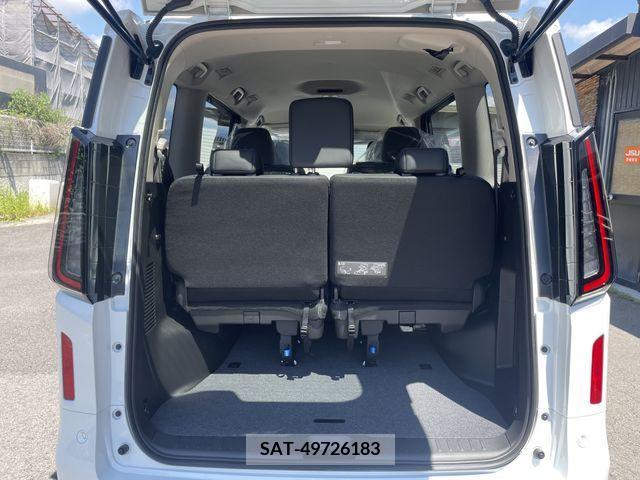 Nissan SERENA 2024-08 367643-26