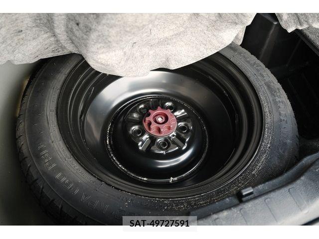 Toyota VOXY HYBRID 2019-03 322840-16