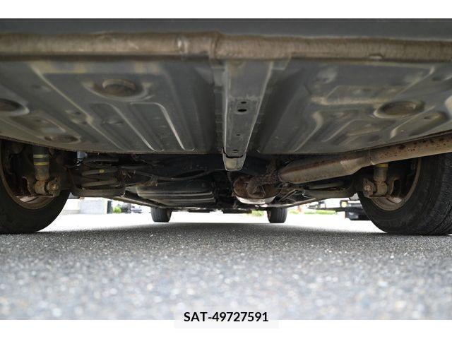 Toyota VOXY HYBRID 2019-03 322840-8