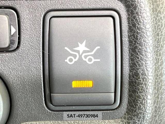 Nissan NOTE 2015-07 365451-4
