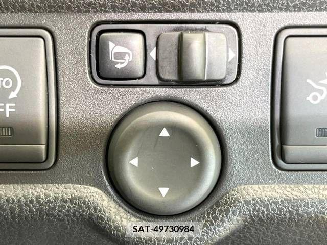Nissan NOTE 2015-07 365451-7