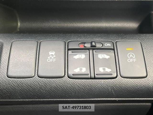 Honda e 2013-07 341087-4