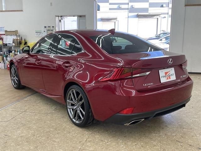 Lexus IS 2018-01 6090-6