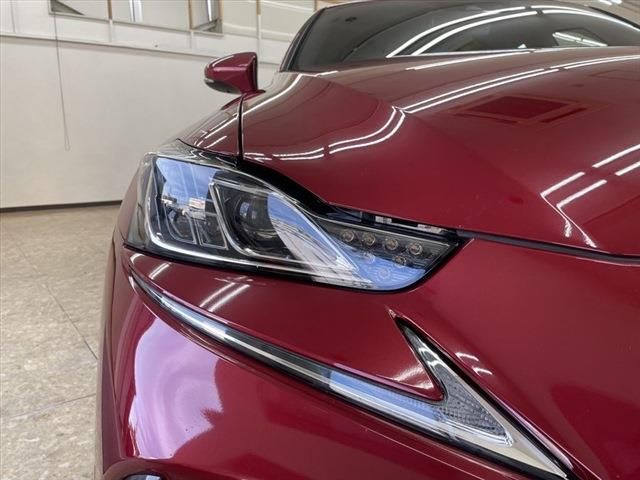 Lexus IS 2018-01 6090-9