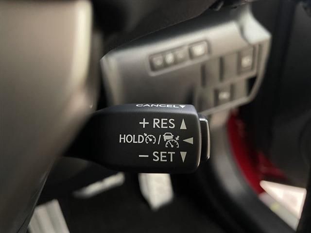 Lexus IS 2018-01 6090-28