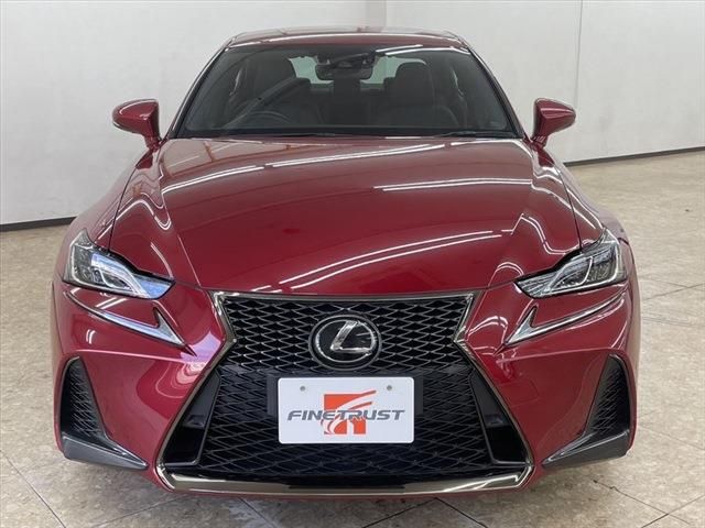Lexus IS 2018-01 6090-1