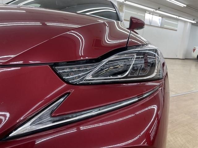Lexus IS 2018-01 6090-8