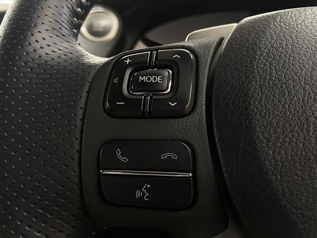 Lexus IS 2018-01 6090-27
