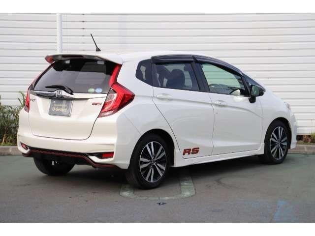 Honda FIT 2018-01 186545-3