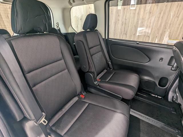 Nissan SERENA 2018-11 182096-20
