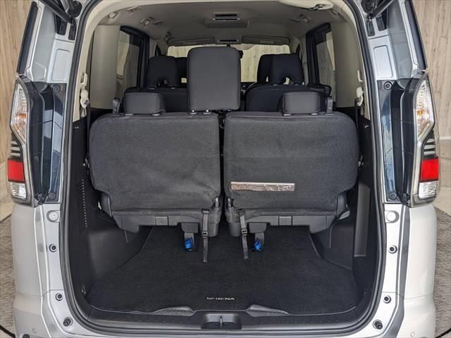 Nissan SERENA 2018-11 182096-25