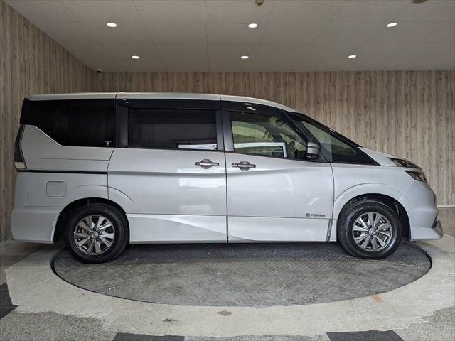 Nissan SERENA 2018-11 182096-3