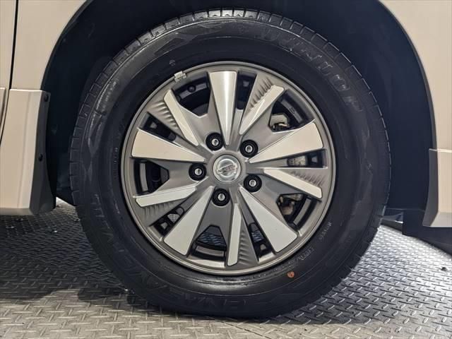 Nissan SERENA 2018-11 182096-17