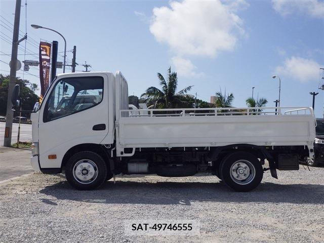 Hino DUTRO 2015-09 352052-5