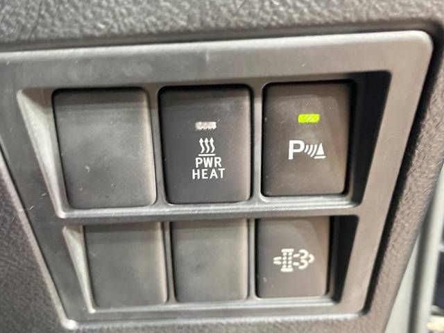 Toyota HILUX 2020-12 28495-6