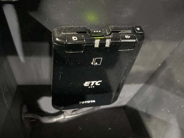 Toyota HILUX 2020-12 28495-8