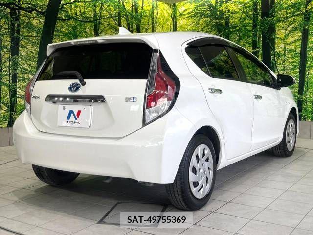 Toyota AQUA 2016-06 215927-17
