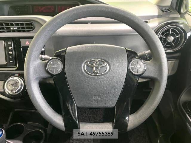 Toyota AQUA 2016-06 215927-11