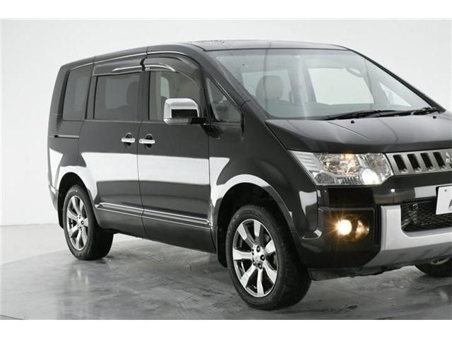 Mitsubishi DELICA D5 2014-03 15718-3