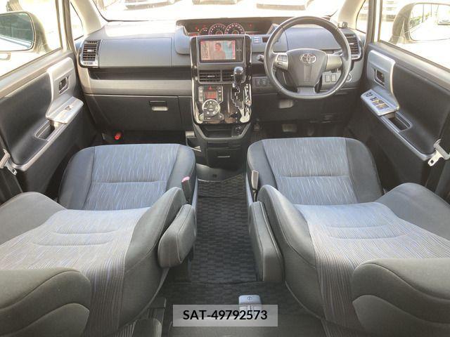 Toyota VOXY 2011-07 344203-6