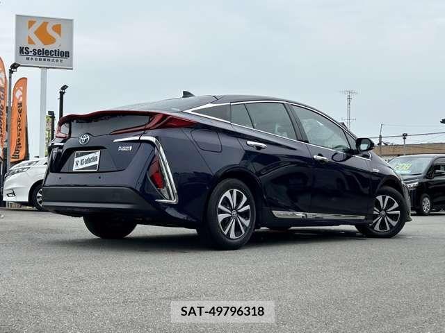 Toyota PRIUS PHV 2019-09 322605-1
