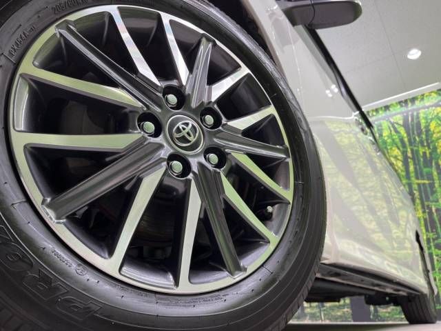 Toyota VOXY 2016-11 186814-11