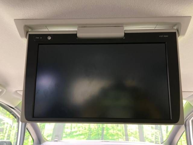 Toyota VOXY 2016-11 186814-3