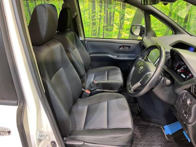 Toyota VOXY 2016-11 186814-6