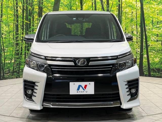 Toyota VOXY 2016-11 186814-14