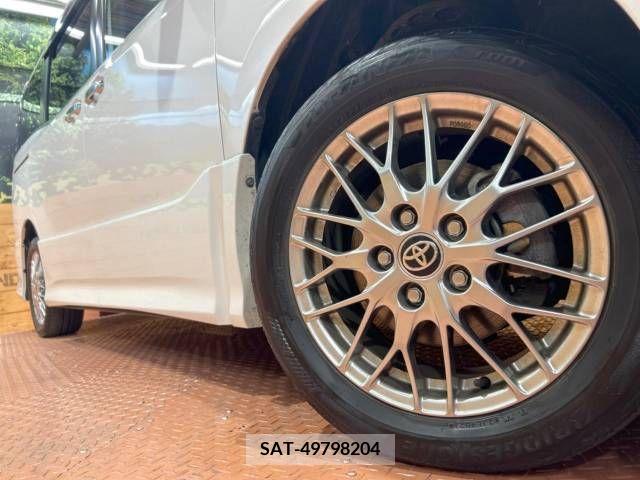 Toyota VOXY HYBRID 2021-12 289418-13