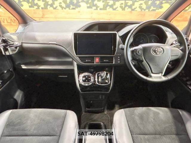 Toyota VOXY HYBRID 2021-12 289418-1