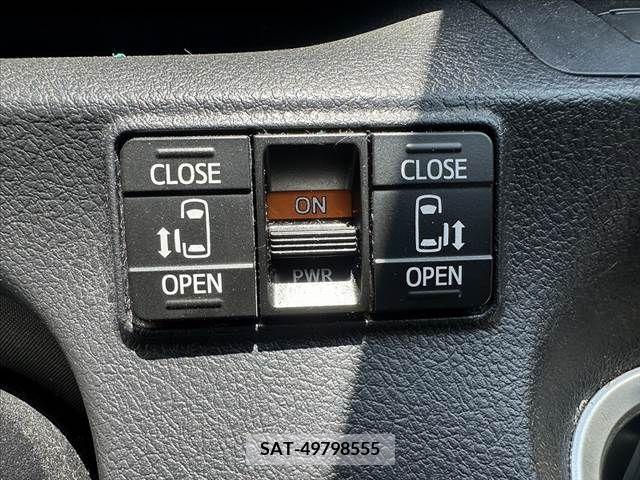 Toyota SIENTA 2021-02 298383-4