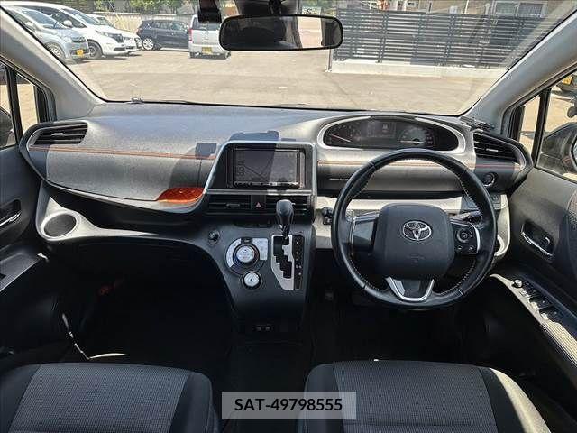 Toyota SIENTA 2021-02 298383-1