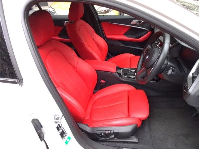 Bmw 1 SERIES 2023-02 186615-15