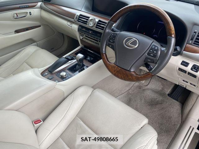 Lexus LS 2012-12 203605-1