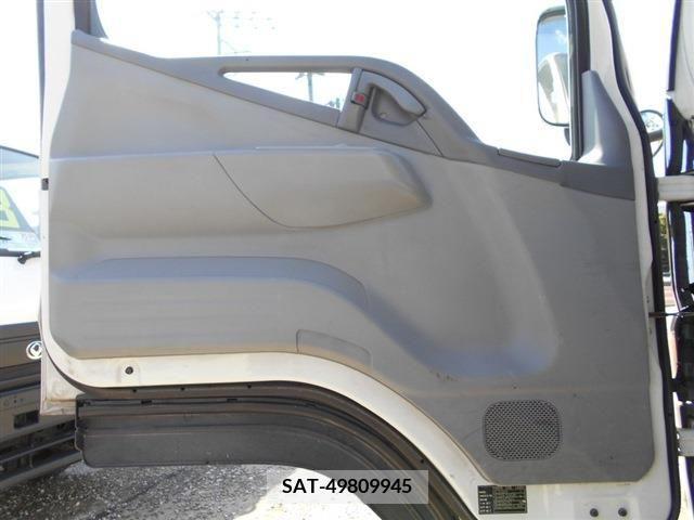 Mitsubishi CANTER 2004-01 249663-15