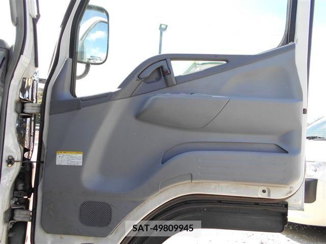 Mitsubishi CANTER 2004-01 249663-7