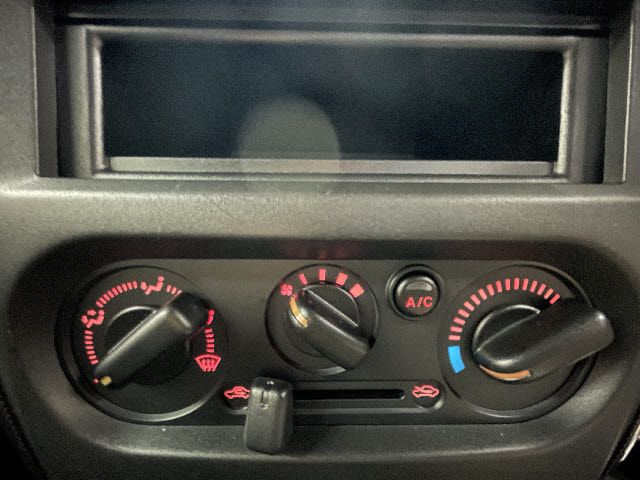 Suzuki JIMNY 2010-08 18077-19