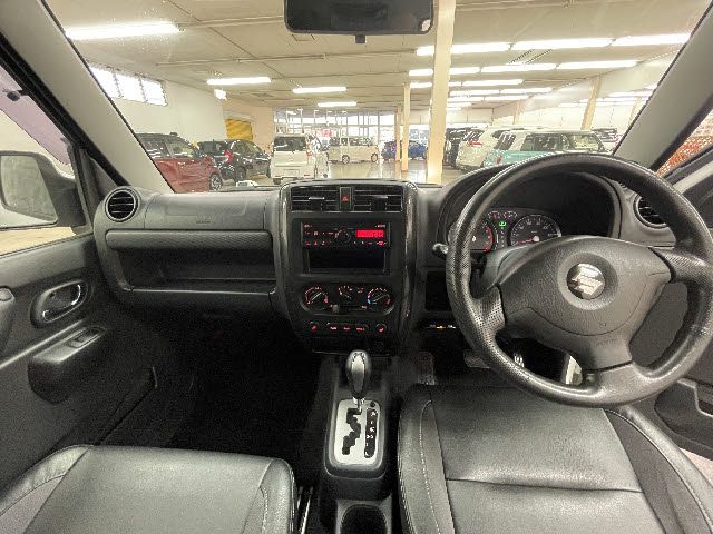 Suzuki JIMNY 2010-08 18077-1