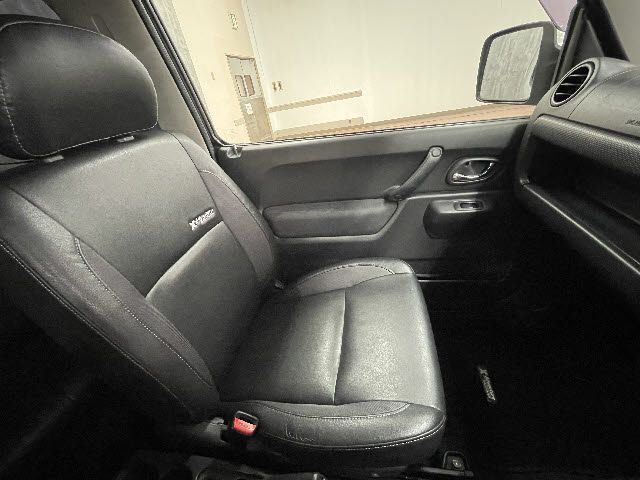 Suzuki JIMNY 2010-08 18077-17